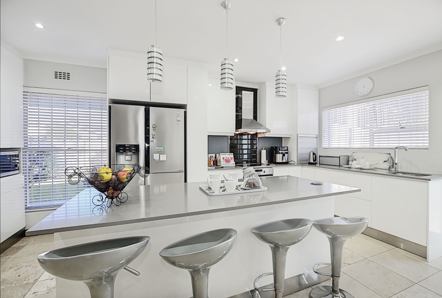 4 Bedroom Property for Sale in Blouberg Rise Western Cape